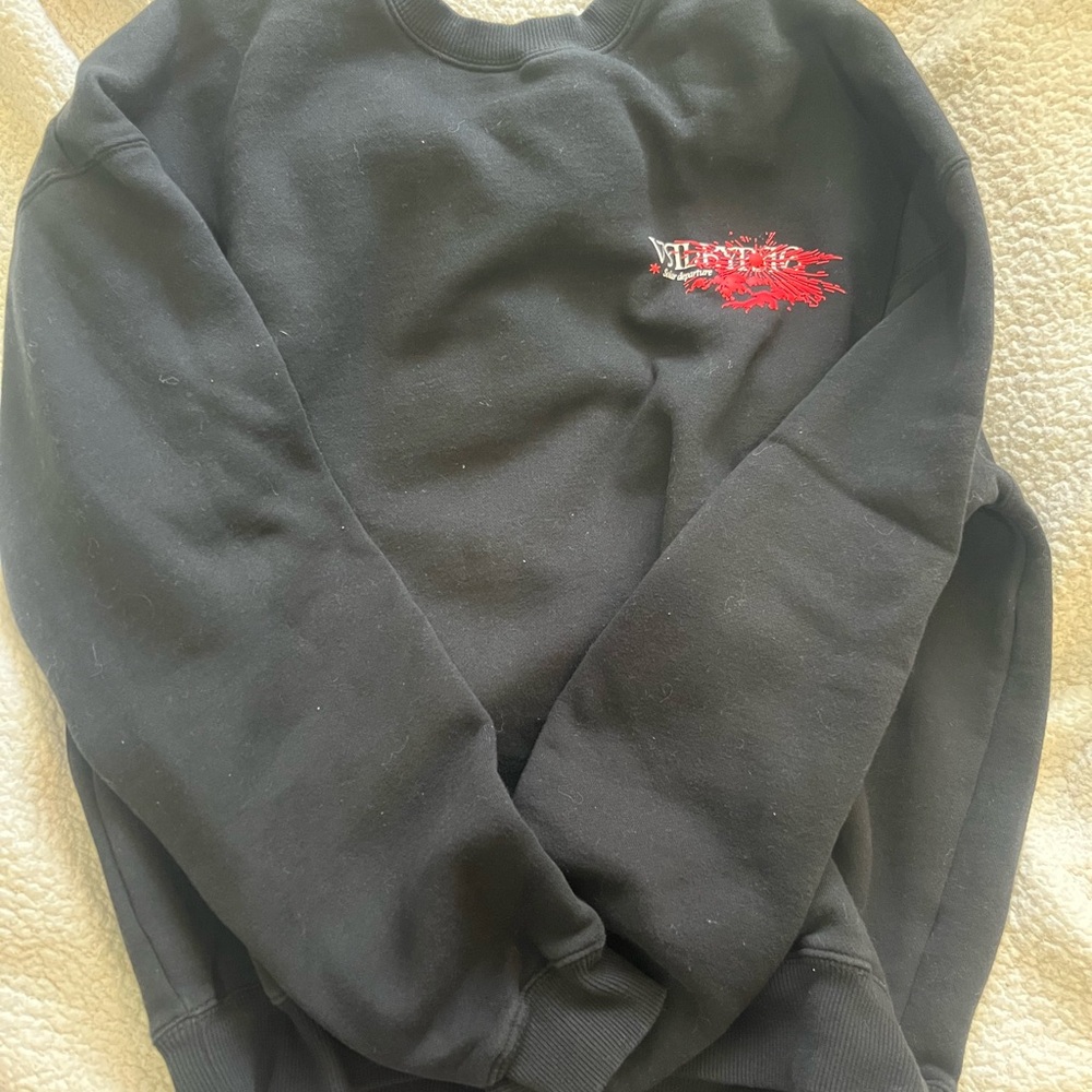 ValkyRae crewneck
